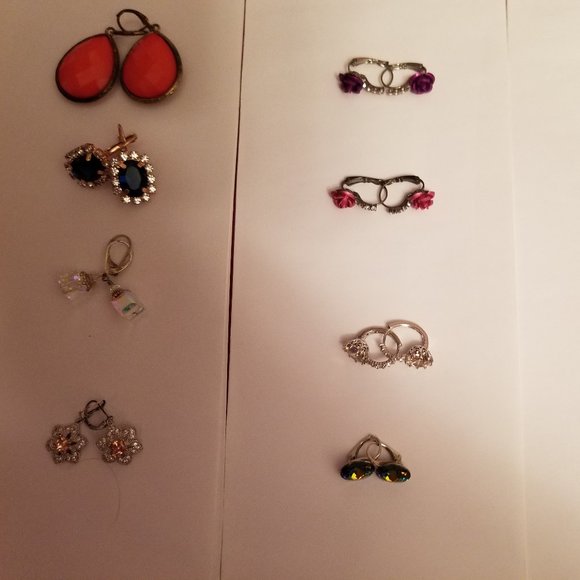 Bunch of Earrings #1 - Picture 1 of 2